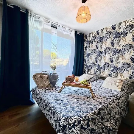 *la Brise Marine*piscine*parking*clim* * Le Grau-du-Roi